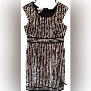 London Times Black and Tan Sheath Dress with Cap Sleeves